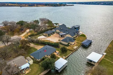 4116 Apache Trail Ct, Granbury, TX 76048