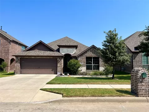 8320 Blue Periwinkle Ln, Fort Worth, TX 76123