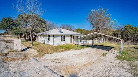 3123 Brazos River Dr, Granbury, TX 76048