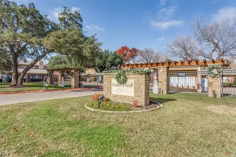5745 Cedar Creek Dr, Benbrook, TX 76109