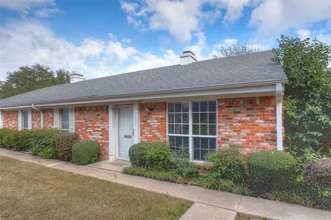 1193 Roaring Springs Rd, Fort Worth, TX 76114