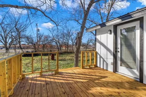 202 S 4th St, Celeste, TX 75423 photo 14