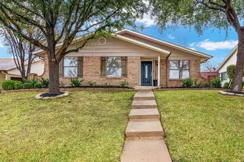 1741 Delaford Dr, Carrollton, TX 75007