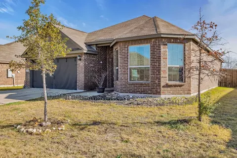 1717 Blue Water Ct, Crowley, TX 76036