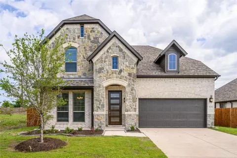 521 Princeton Ave, Anna, TX 75409
