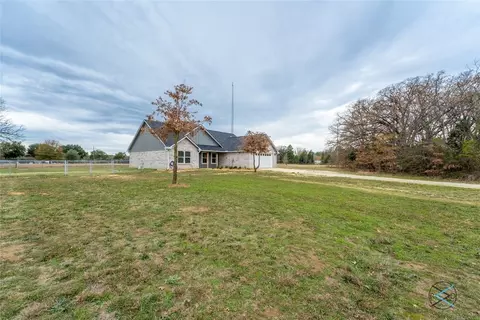 9430 Pr 6907, Eustace, TX 75124