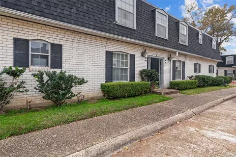 3730 Fairfield Ave #215, Shreveport, LA 71104