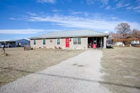 157 Oak Meadows Dr, Springtown, TX 76082