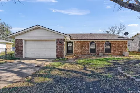 749 Hillside Dr, Sherman, TX 75090