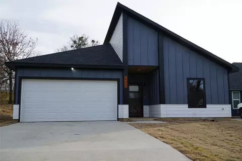 622 Martin Luther King St, Denison, TX 75020