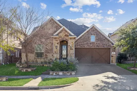 804 Duckett Dr, Euless, TX 76039