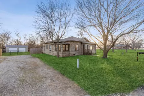 320 E 3rd St, Anna, TX 75409 photo 8
