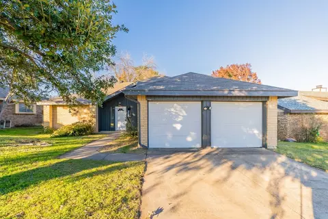 6424 Woodstream Trl, Fort Worth, TX 76133