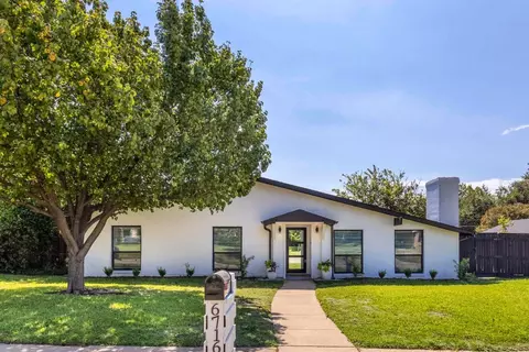 6716 Roundrock Rd, Dallas, TX 75248
