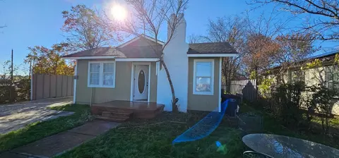 2822 Strong Ave, Fort Worth, TX 76105