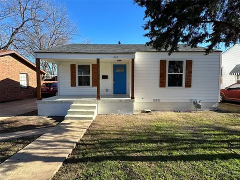 210 Mount Ararat St, Dallas, TX 75211