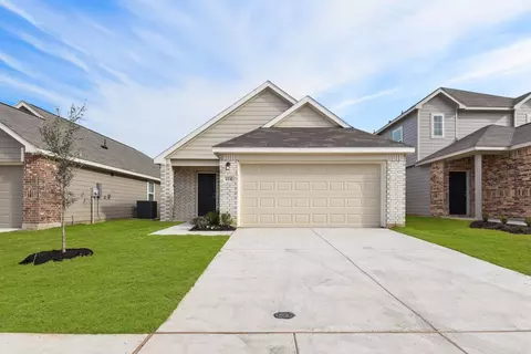 416 Woodhouse Way, Everman, TX 76140