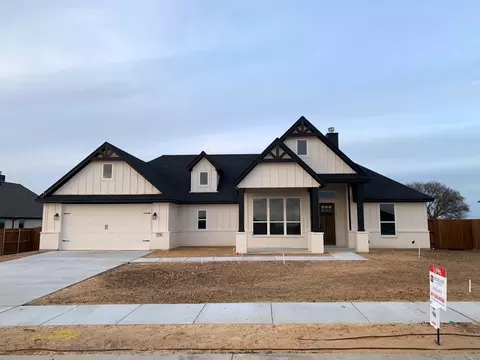 236 Trail Dust Rd, Godley, TX 76044