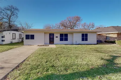 517 Highland Dr, Seagoville, TX 75159