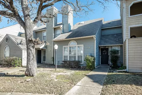 708 Bel Aire Crst, Irving, TX 75061