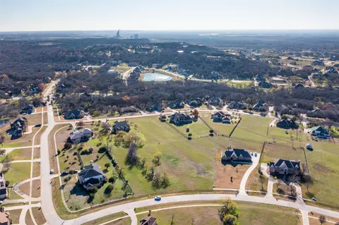 2412 Sweeping Meadows Ln, Cedar Hill, TX 75104