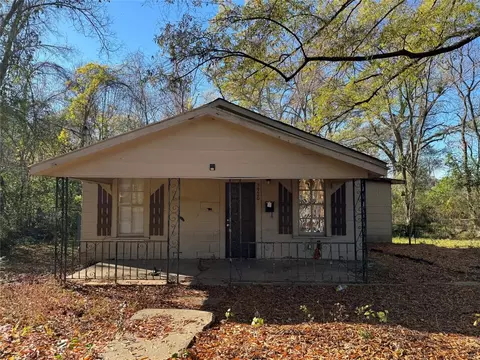 5920 Lexington Ave, Shreveport, LA 71106