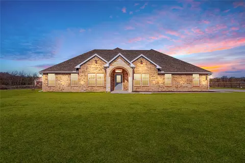 399 Hidden Meadow Trl, Leonard, TX 75452