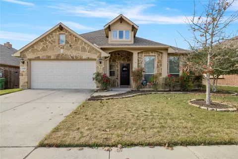 3440 Varsity Dr, Oak Point, TX 75068