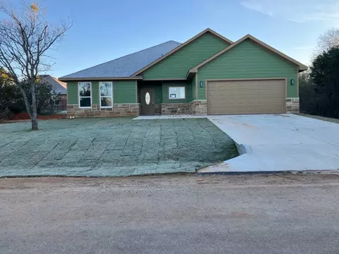 5519 Firewood Trl, Granbury, TX 76048