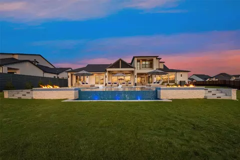 7027 The Resort Blvd, Fort Worth, TX 76179