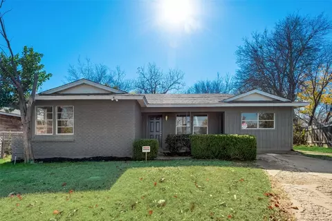 4420 Jennifer Ct, Fort Worth, TX 76119
