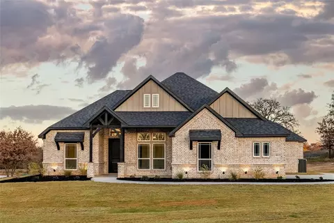 8013 Ranchview Pl, Springtown, TX 76082