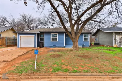 3110 S 9th St, Abilene, TX 79605