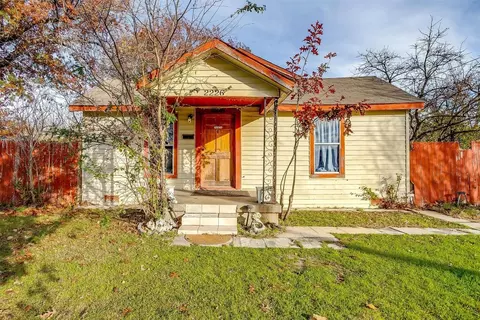 2226 Blandin St, Fort Worth, TX 76111