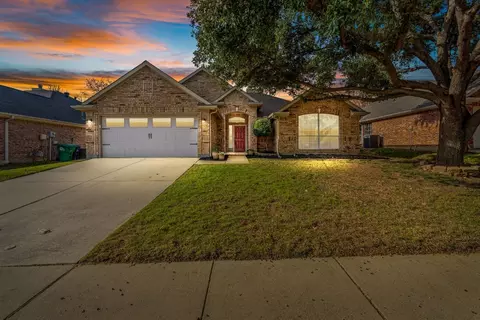 3624 Lake Country Dr, Denton, TX 76210