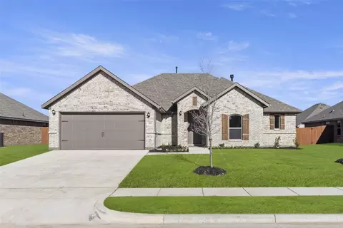 315 Chapel Hill Dr, Forney, TX 75126