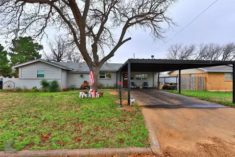 1513 Sunset St, Merkel, TX 79536