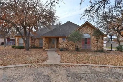 1726 Castle Dr, Clyde, TX 79510