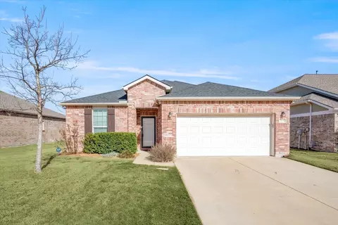 504 High Desert Dr, Fort Worth, TX 76131