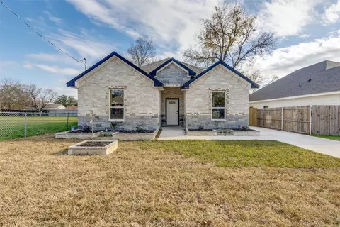 2222 Custer Dr, Dallas, TX 75216