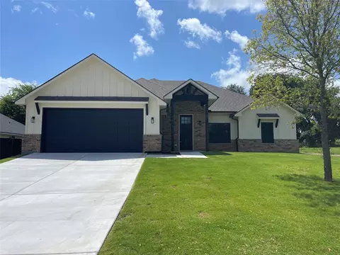 2409 Christine Dr, Granbury, TX 76048