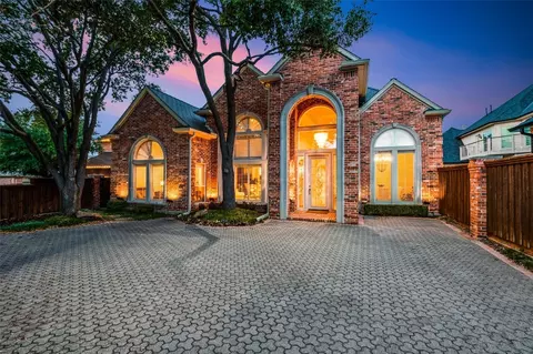 5535 Preston Fairways Dr, Dallas, TX 75252