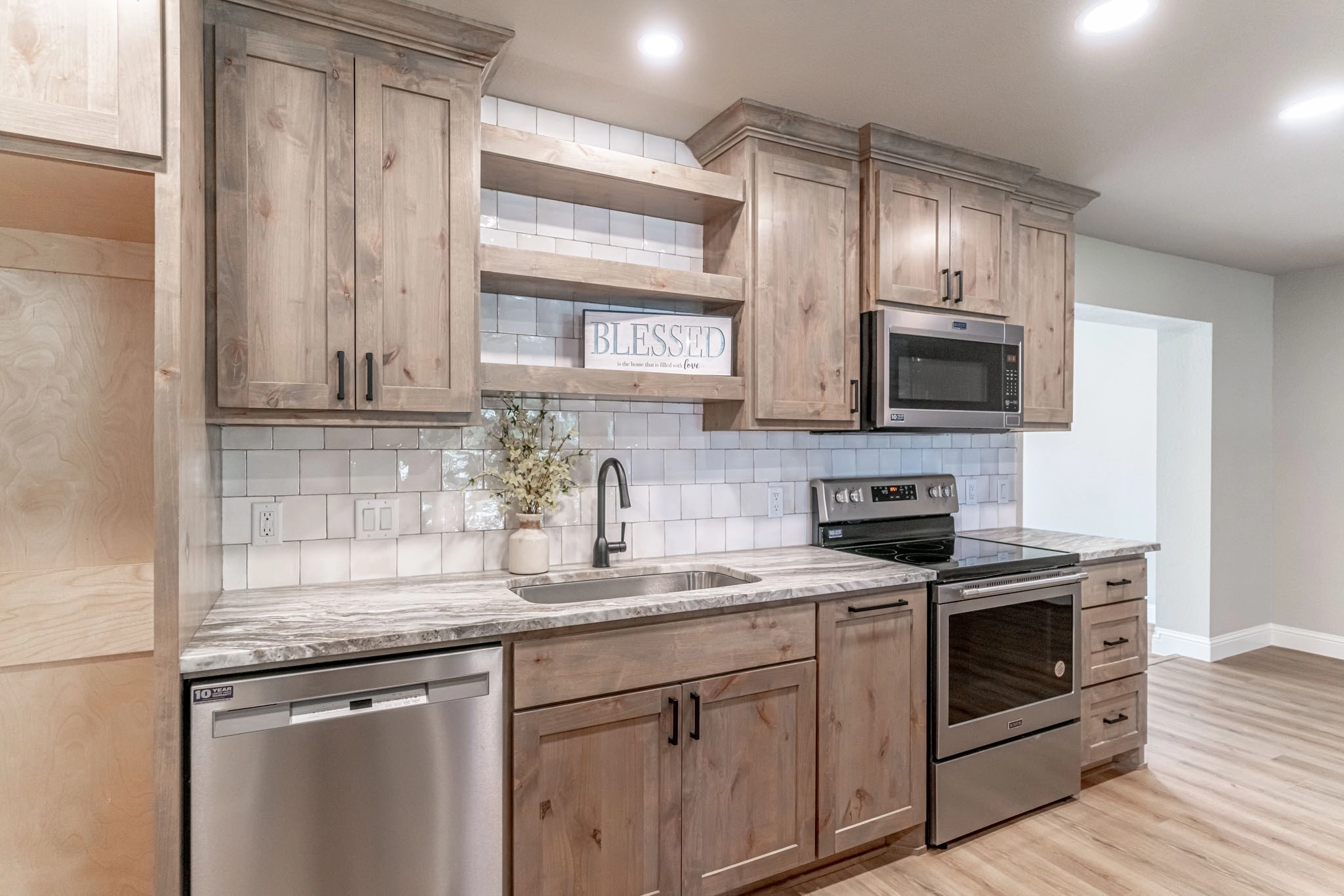 5327 Msn Cir  