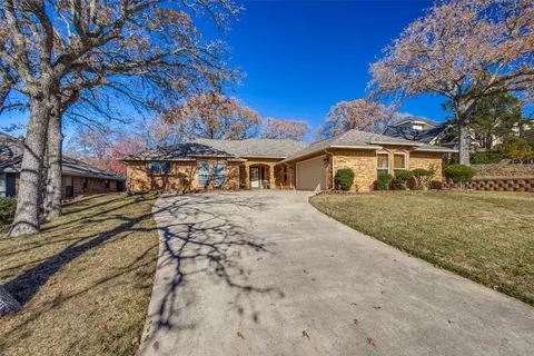 327 Inverness Dr, Trophy Club, TX 76262