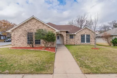 6501 Patsy Ln, Watauga, TX 76148