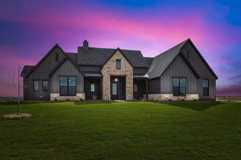2450 Grant Michael Trl, Waxahachie, TX 75167