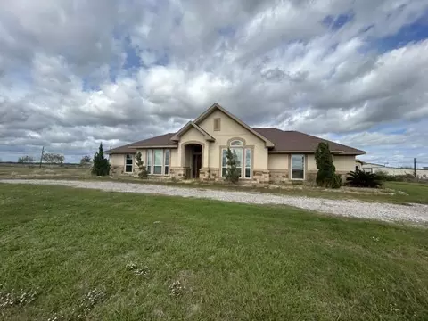 120 Layton Ln, Tivoli, TX 77990