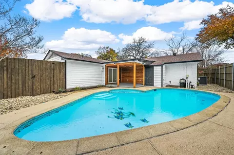 714 E Center St, Duncanville, TX 75116