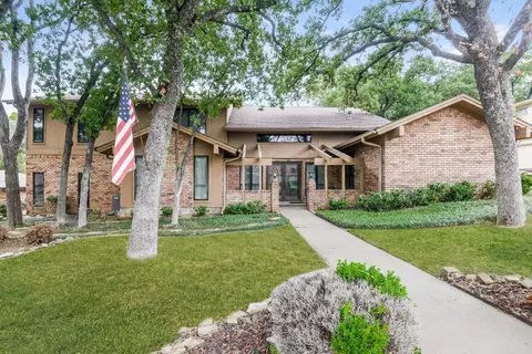 409 Washington Dr, Arlington, TX 76011