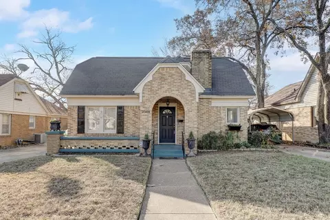 2504 Yucca Ave, Fort Worth, TX 76111